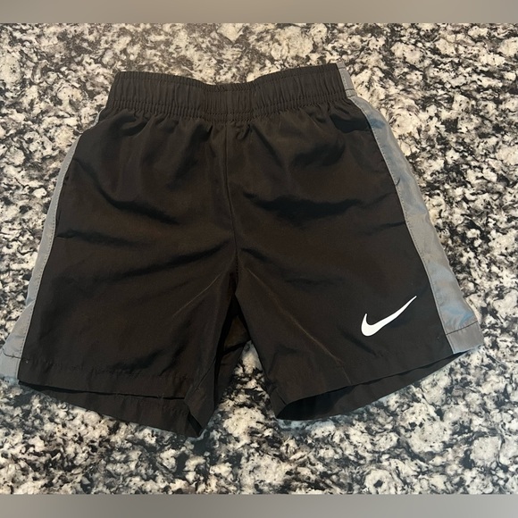 Nike Toddler Boy Shorts Black Gray ~DRI-FIT~2T (0788) - Picture 2 of 8
